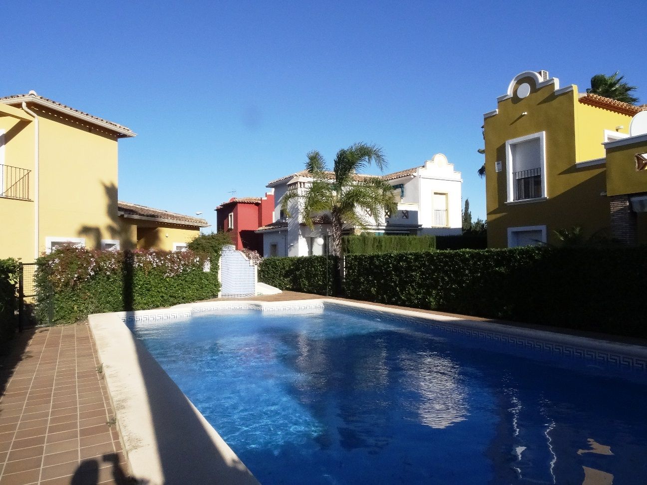 thumb Villa en urbanización con jardín y piscina en ubicación privilegiada